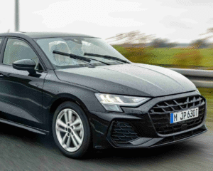 Why Renting a Car Is Better Than Using Public Transport in Pakistan